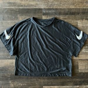 Nike | Girls StudioShort-sleeve Graphic Training Top